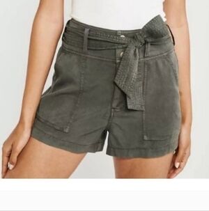 Abercrombie & Fitch Olive Green High Waist Belted Chino Shorts, sz XL